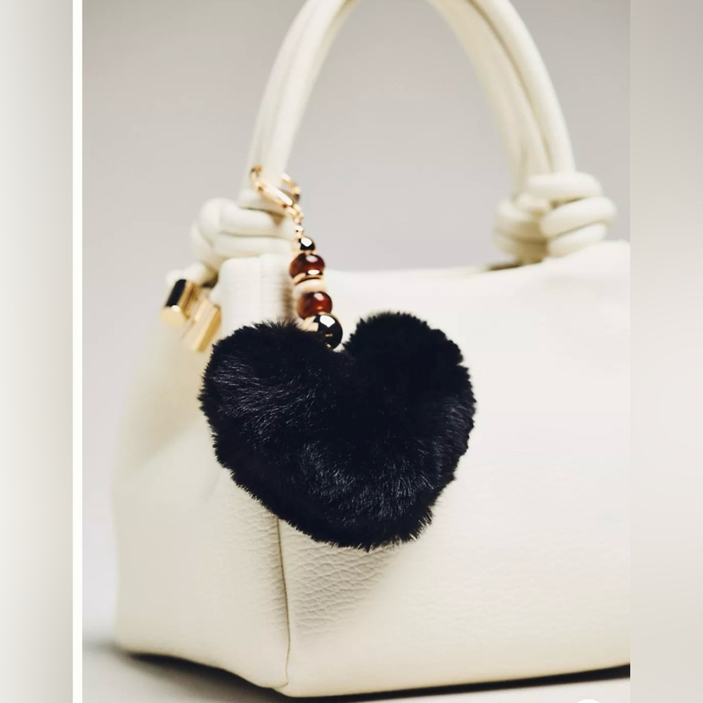 NWT Anthropologie Faux Fur Heart Bag Charm 🖤